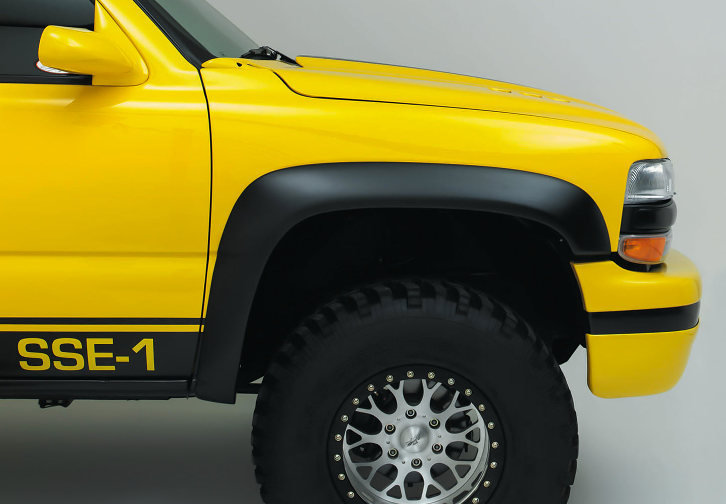 2001-2002 Chevy Silverado 3500 Sport Fender Flares - Front Round Style SKU# 950-55301