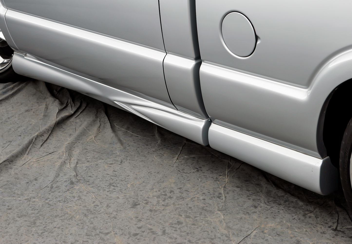 1982-2004 Chevy S10 / GMC Sonoma Standard Cab Short Bed Pickup Side Skirts SKU# 950-70184