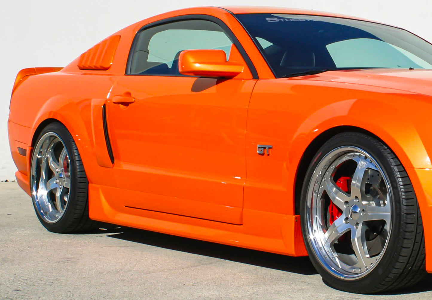 2005-2009 Ford Mustang 4-pc Kit Side Skirts SKU# 950-70742