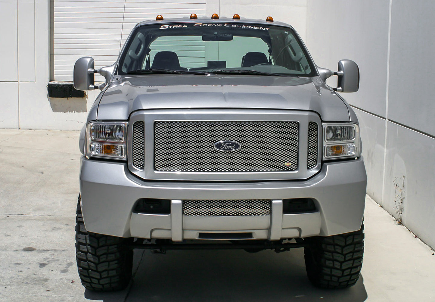 2005 Ford Excursion, 2005-2007 F250, F350, F450 Super Duty Generation 1 Front Valance SKU# 950-70829