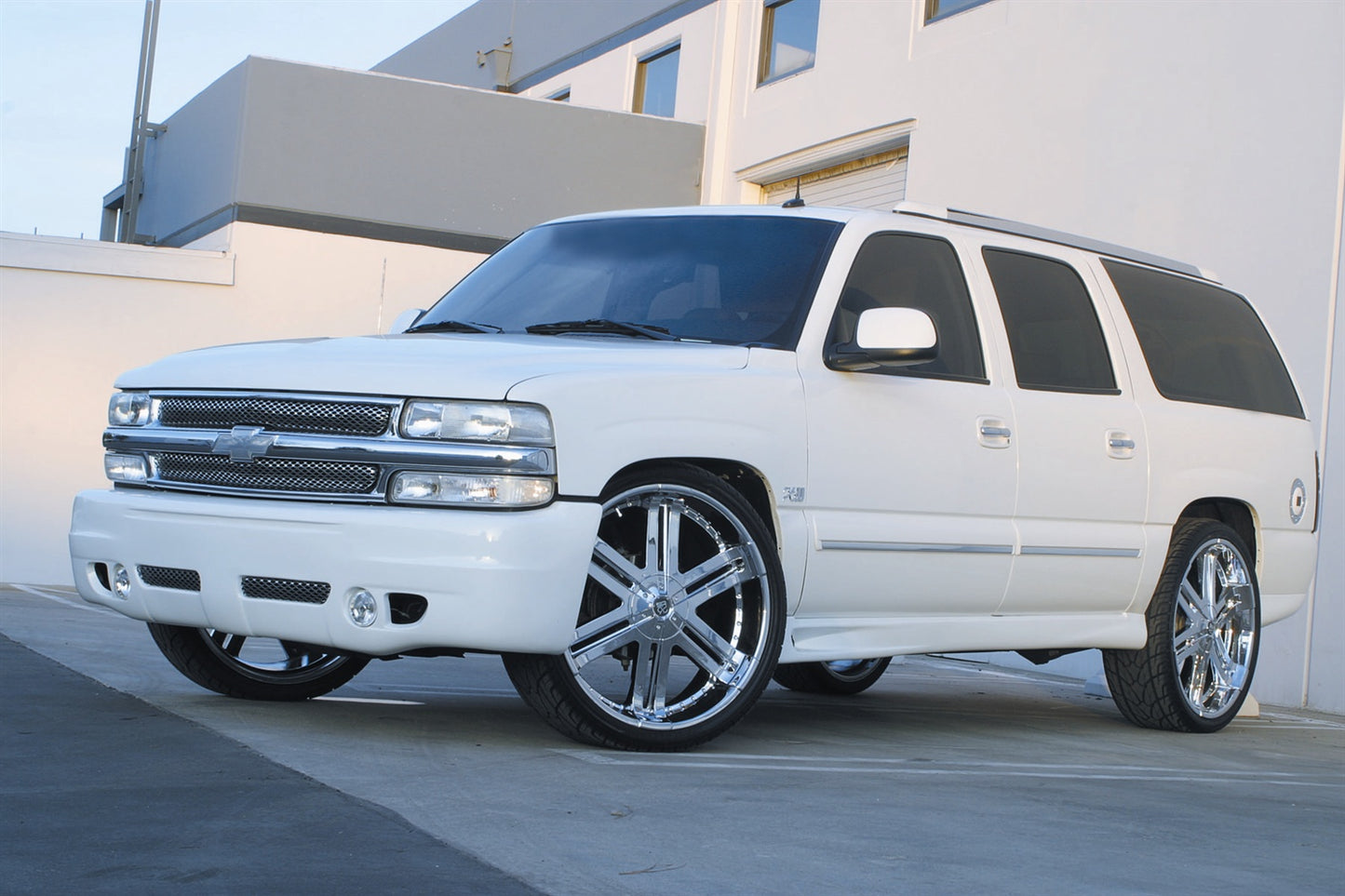2000-2006 Chevy Suburban / GMC Yukon XL Side Skirts - 4 Piece SKU# 950-70182