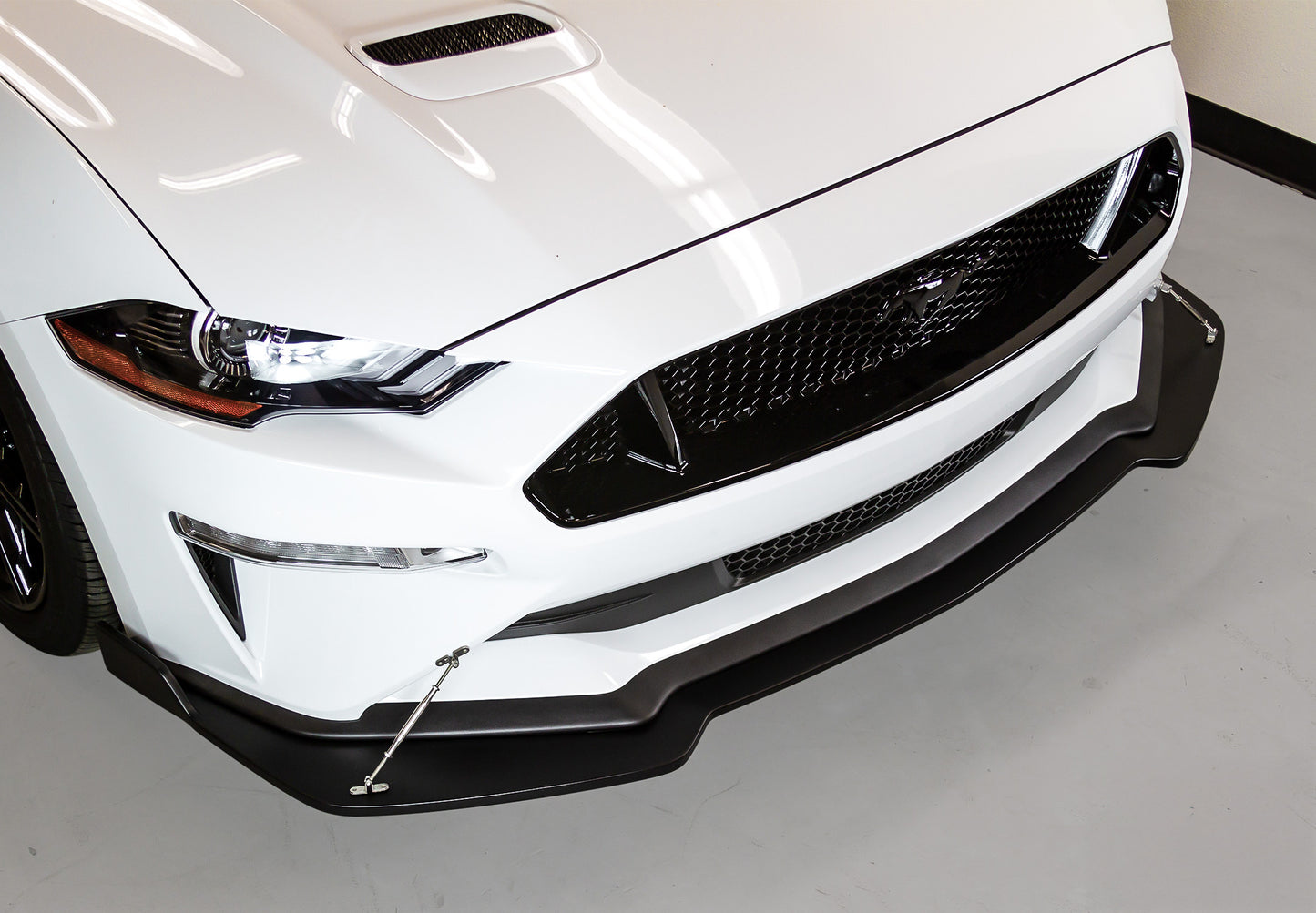 2018-2019 Ford Mustang GT Front Splitter [Matte Black] - 950-70615B